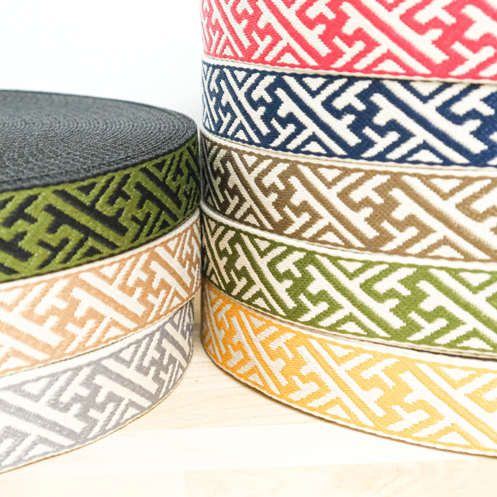 Two-Tone Black and Green Geometric Strap - Maison Klem